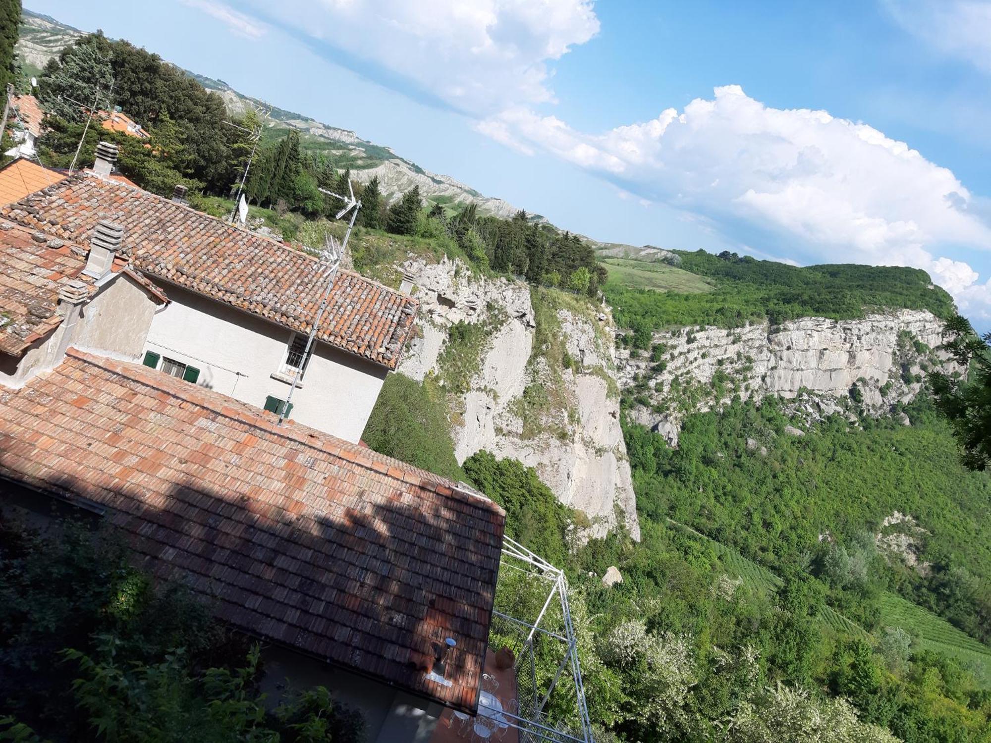 Bella Vista Apartman Tossignano Kültér fotó