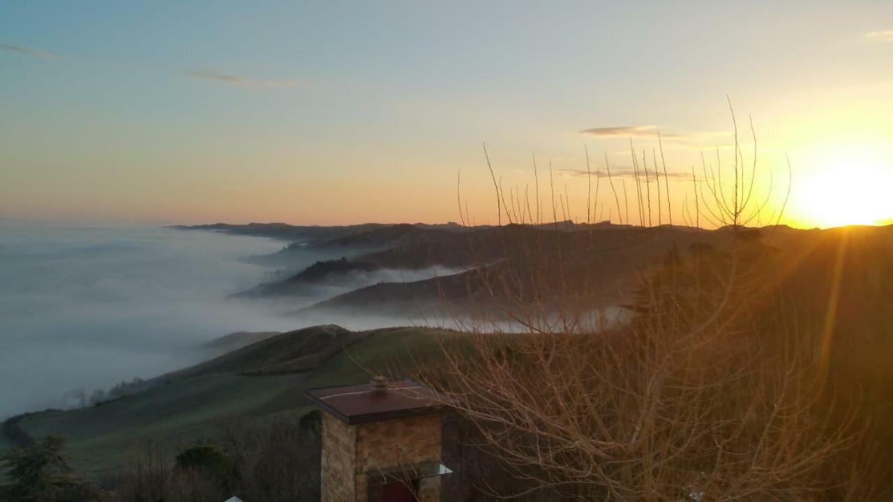 Bella Vista Apartman Tossignano Kültér fotó
